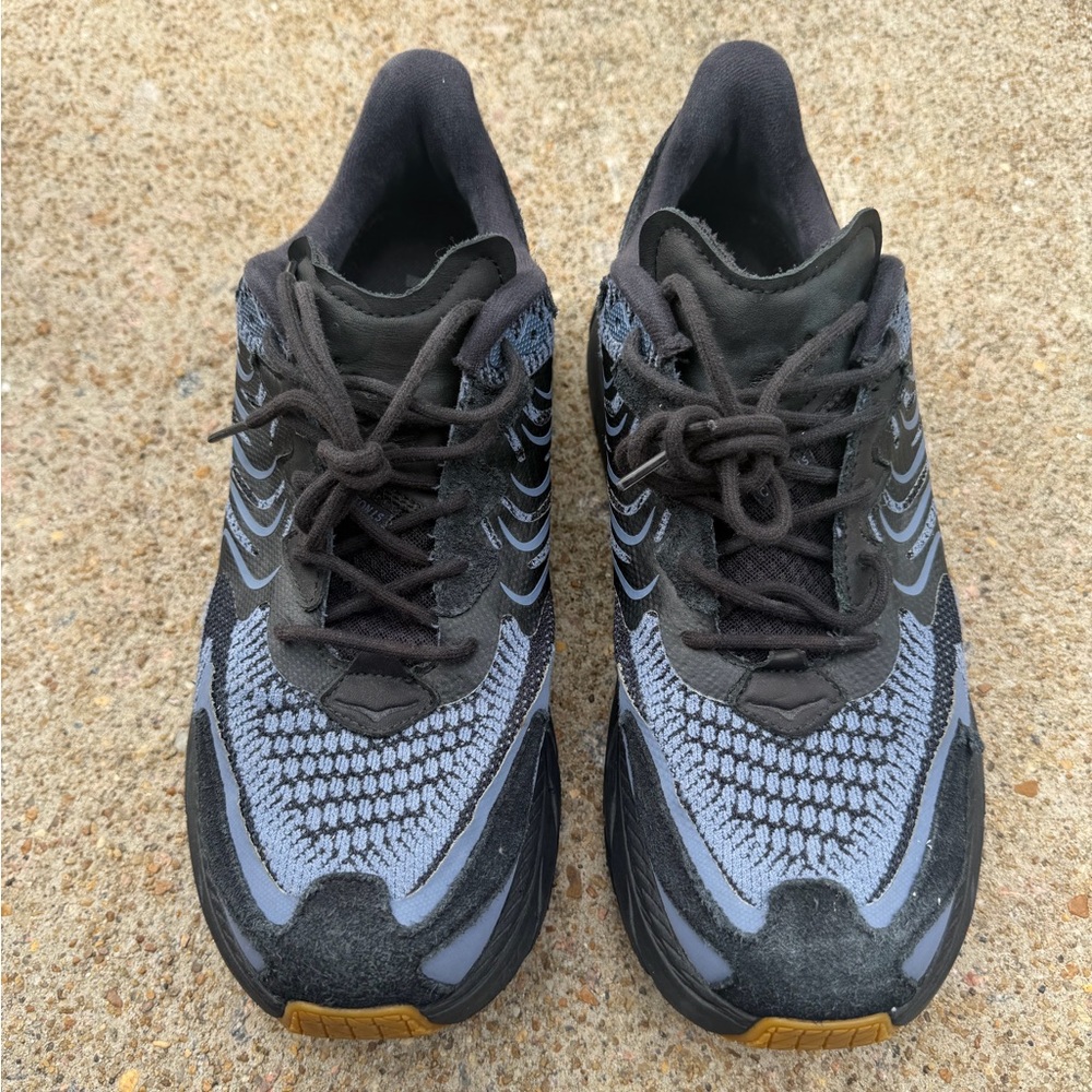 Unisex Black Hoka One sneakers W11.5 M10.5
